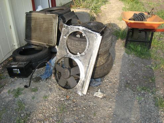 Illustration for article titled Broken Engine, Bad Cooling System Dictate Last-Minute V8olvo Thrash
